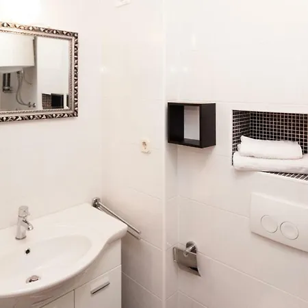 Apartment Lufra *
